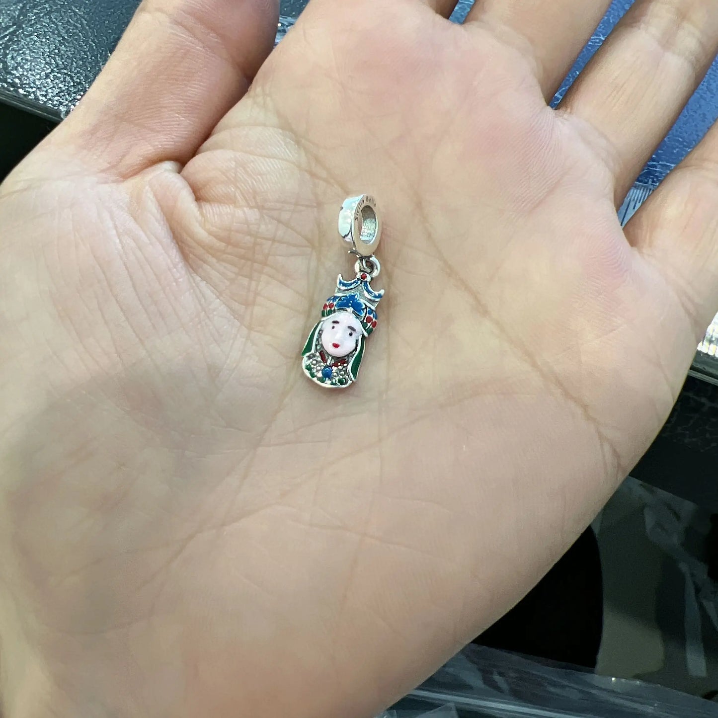 🌎 Flag Charm - Build Your Story