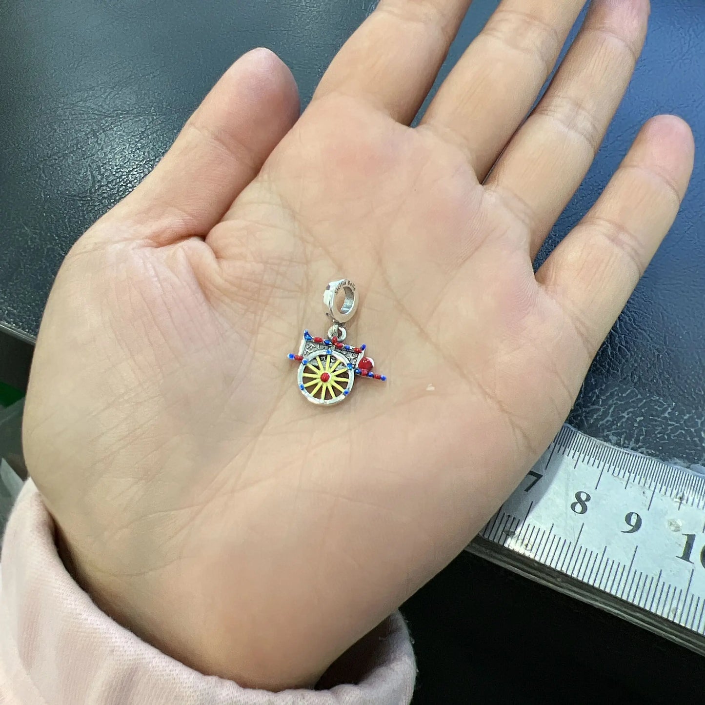 🌎 Flag Charm - Build Your Story